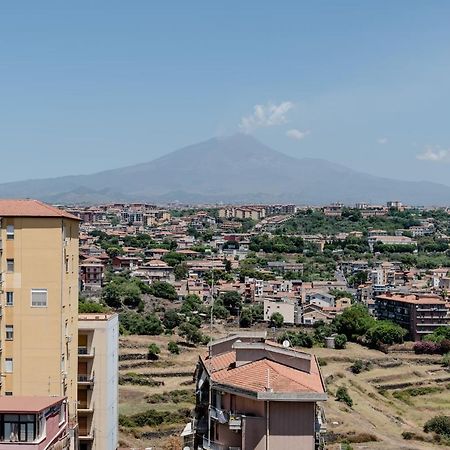 Etna View Superior Flat With Terrace And Jacuzzi Apartment Catania Exterior photo