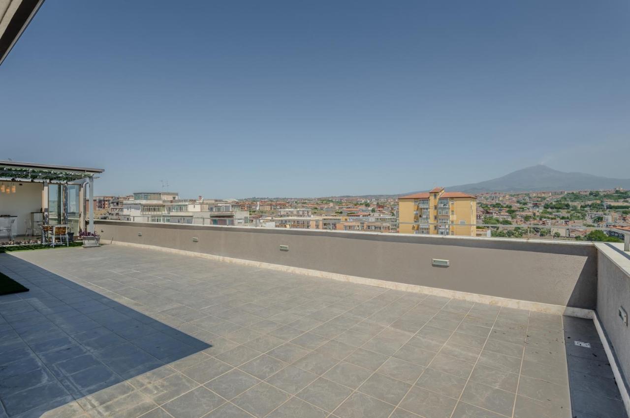 Etna View Superior Flat With Terrace And Jacuzzi Apartment Catania Exterior photo